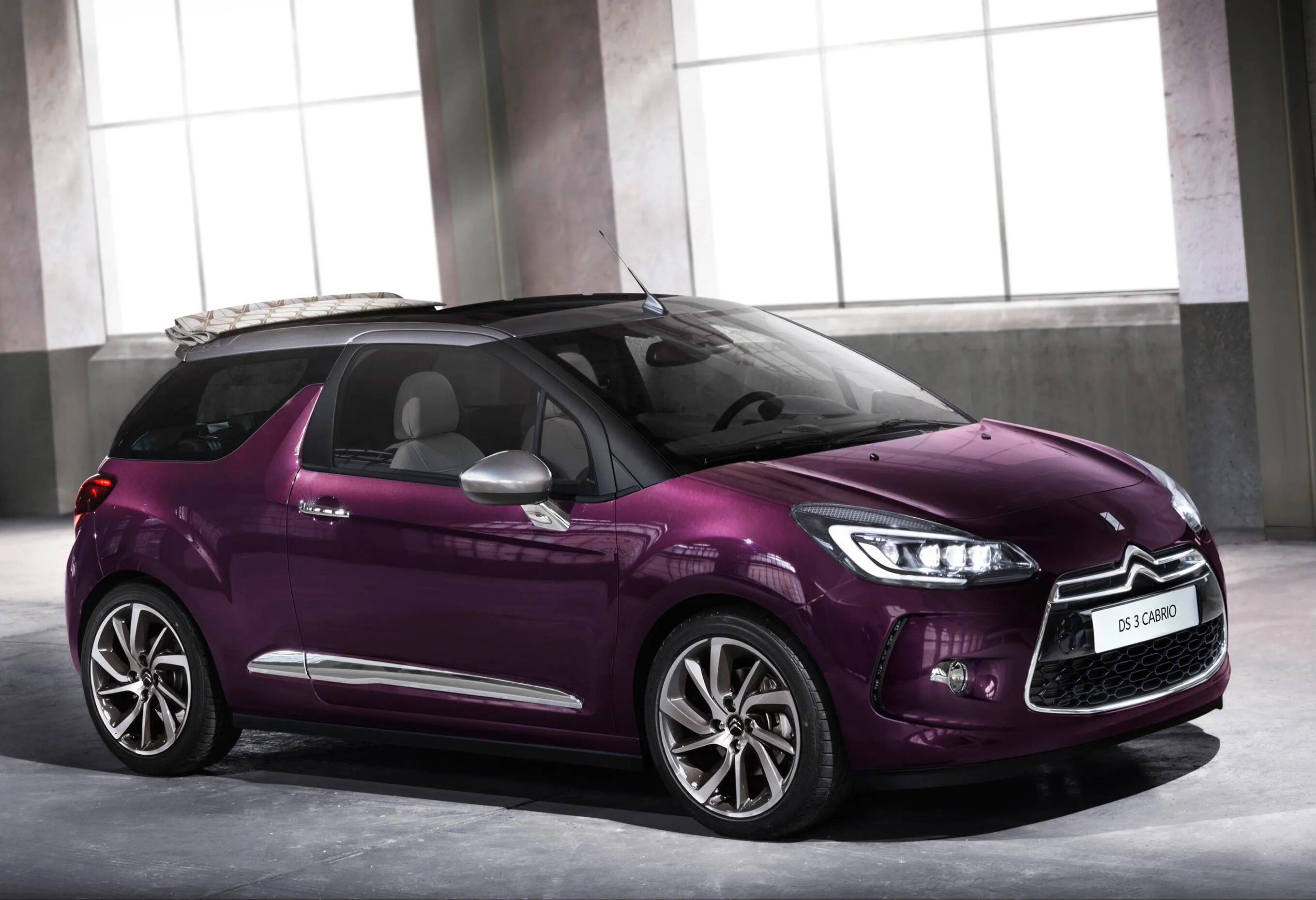 Ситроен берлинго 2. Ситроен ds3 2013. Ситроен плюс. Ситроен плюс. Ситроен дс3 красный.