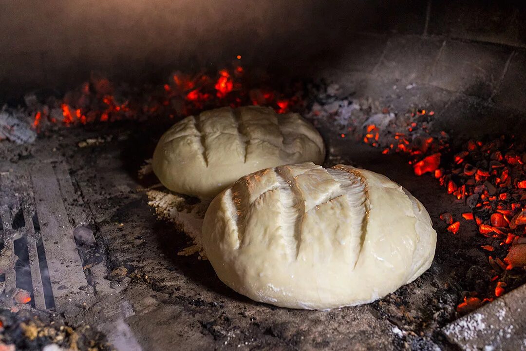 Маленькие пирожки для фуршета. Тесто в печи. Тесто сдобное месить во сне. Сон печь тесто. Сон печь тесто.