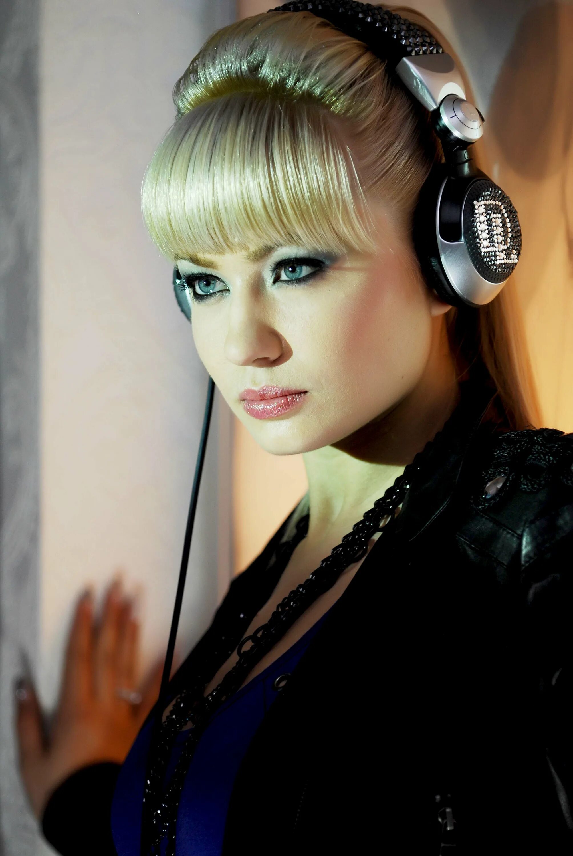 DJ Layla, DJ Layla & Alissa. Дж Лайла и Алиса. DJ Layla feat. Alissa Single Lady.