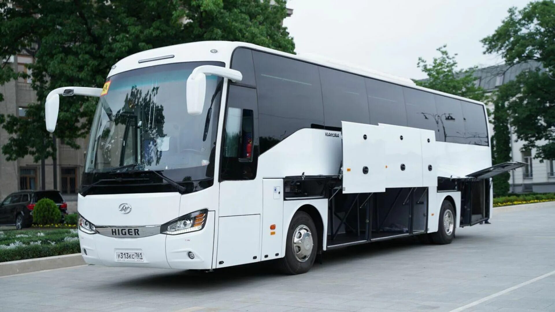 Higer klq6128lq 2021. Автобус хайгер klq. Хайгер автобус 35 мест. Higer производитель. Хайгер 6128.