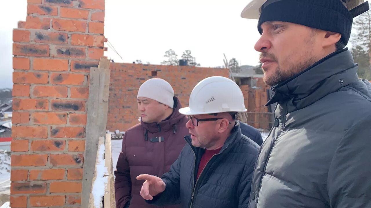 Баляга Петровск-Забайкальский. Балягинская СОШ Петровск Забайкальский район. Школа Баляга Забайкальский край. Строительство школы новости