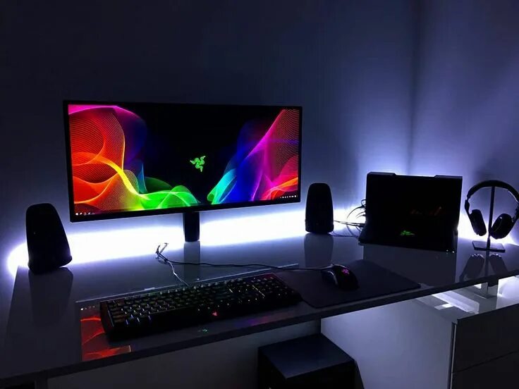Razer setup. Razer сетап. пк сетап 2019 razer. игровое место razer. razer комната пк.