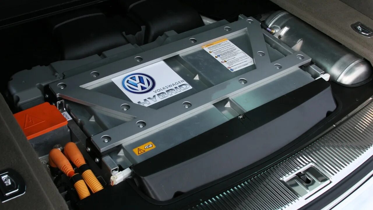 Аккумулятор touareg nf 3.6. Аккумулятор на гибрид volkswagen touareg ii. аккумулятор touareg hybrid. устройство гибрида туарег. cayenne hybrid батарея.