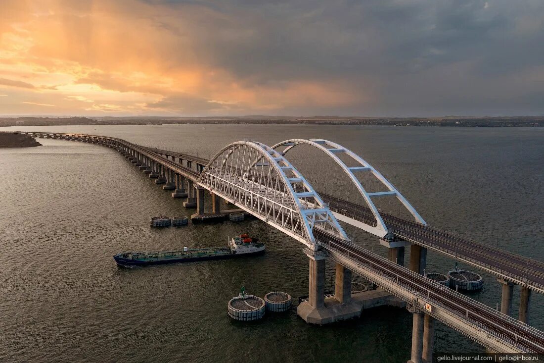 Сколько строили мост. Керченский мост. крымский мост вантовый. керченский железнодорожный мост. крымский мост крым.