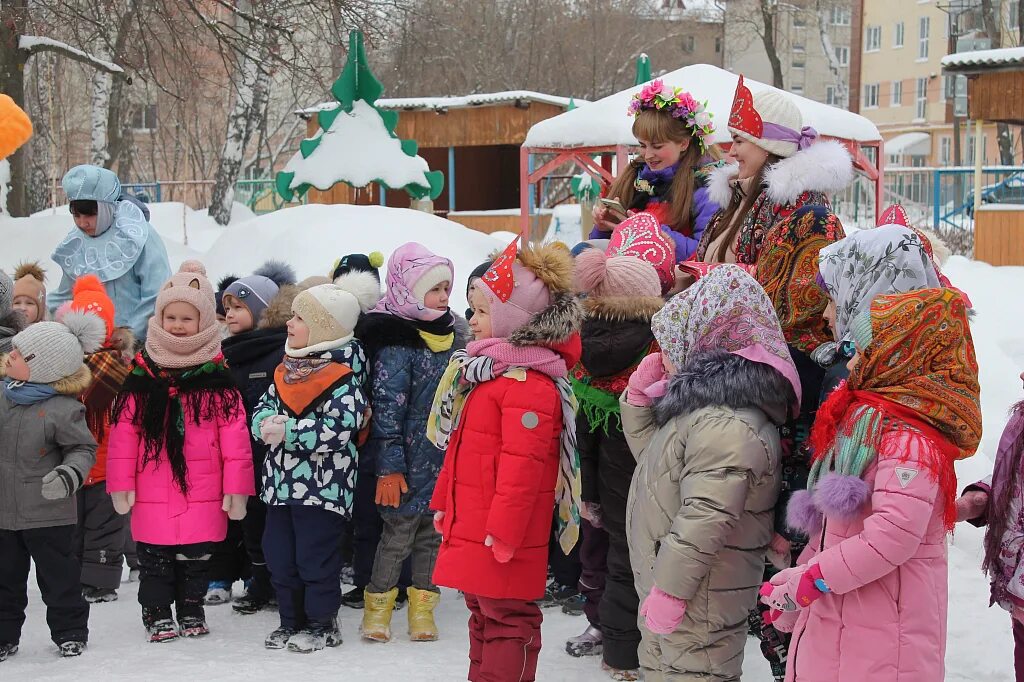 Зимние праздники для детей в детском саду. Детям о Масленице в детском саду. Праздник Масленица в детском саду.