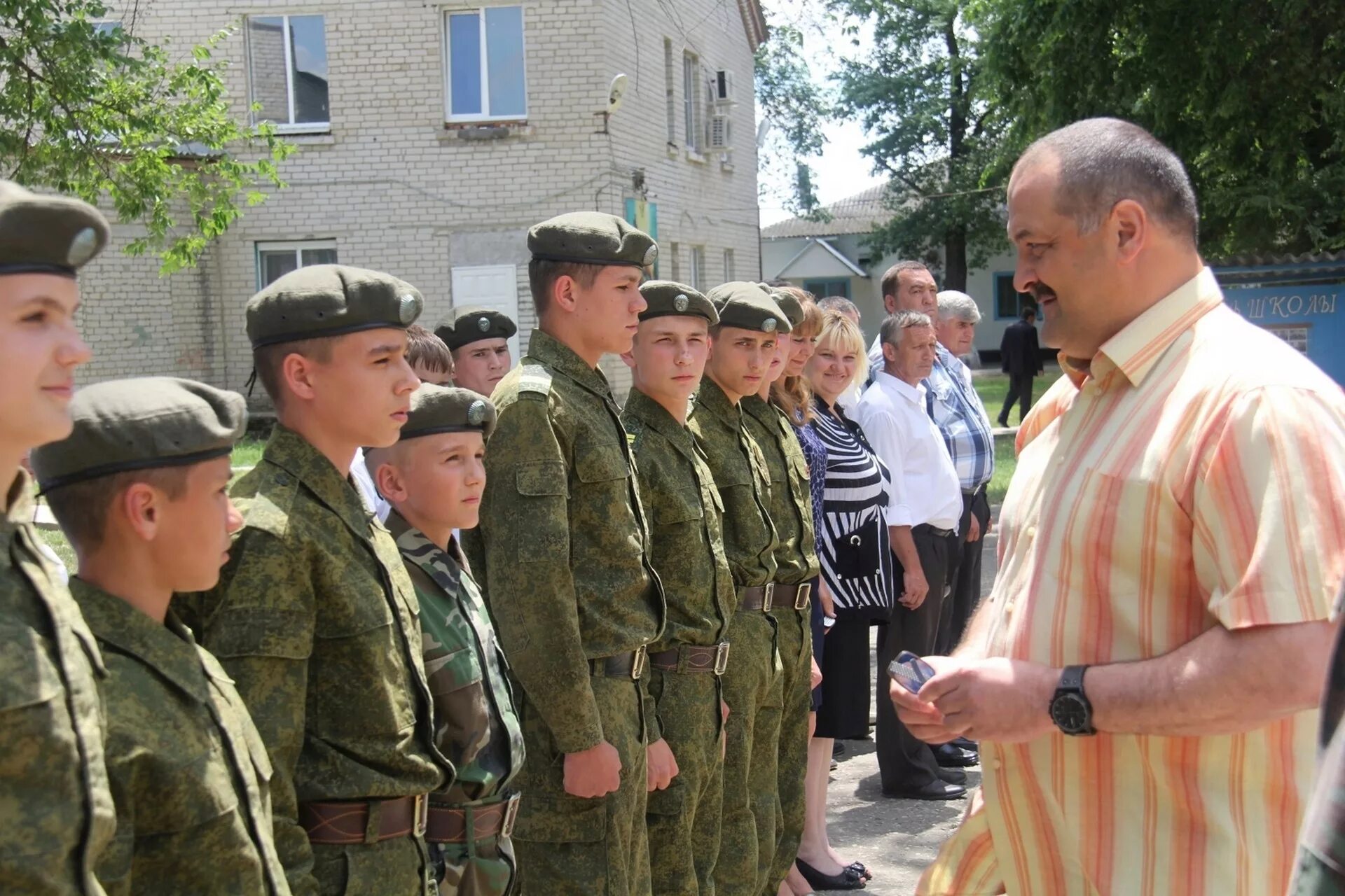 Горнозаводская спецшкола Ставропольского края. Село Горнозаводское Ставропольский край спецшкола. Слава Хваталин Горнозаводская спецшкола. Спецшкола в горнозаводской Кировский район Ставропольский край. Поселок кировский ставропольский край