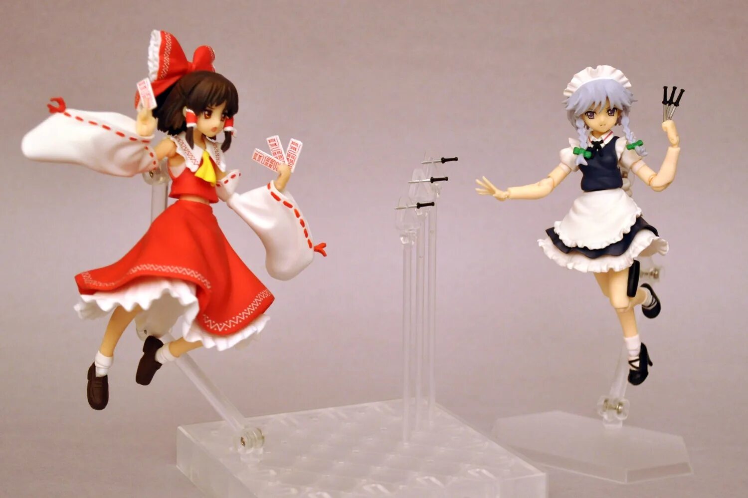 Figma key. Фигурка Сакуя Тохо. Touhou Sakuya фигурка. Фигма reimu hakurei. Touhou Project figma.