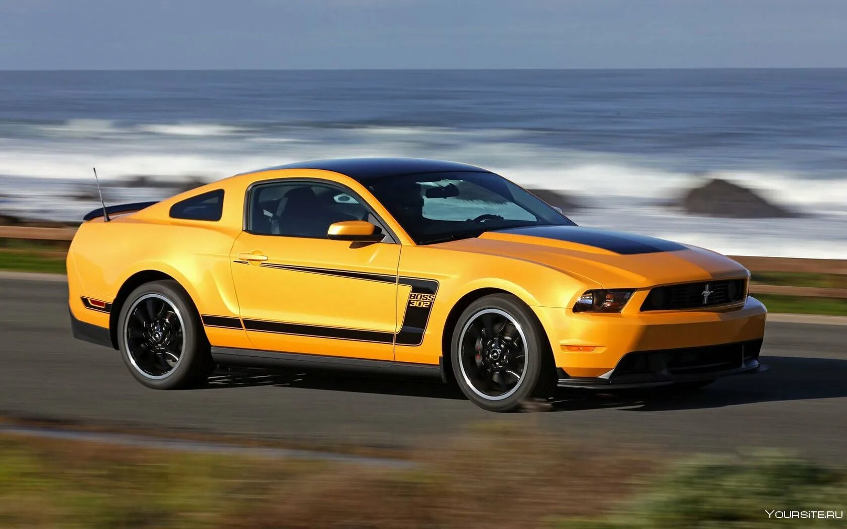 Мустанг производитель. Ford Mustang Boss 302 2012. Форд Мустанг босс 302 2012. Форд Мустанг босс 302 2011. Форд Мустанг ГТ.