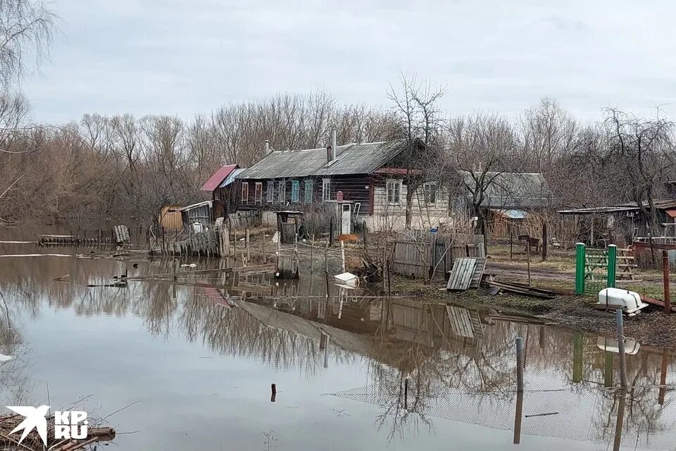 Уровень воды в оке г рязань. Половодье в Рязани 2023. Паводок на Оке 2023 Серпухов. Половодье Калуга Ока. Половодье Киржач 2023.