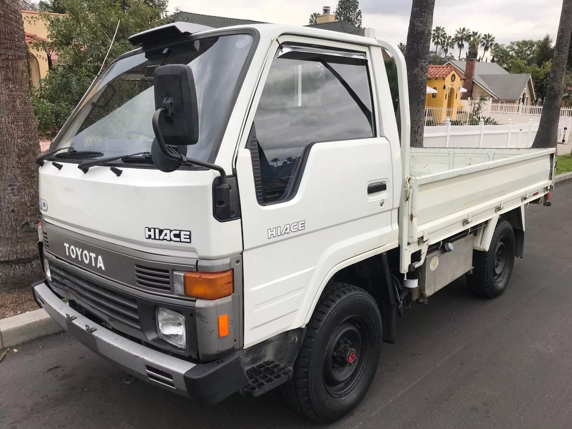 Грузовик тойота хайс 1992. Тойота хайс грузовик. Toyota hiace бортовой грузовик. Тойота хайс грузовой. Toyota hiace грузовик 1991.
