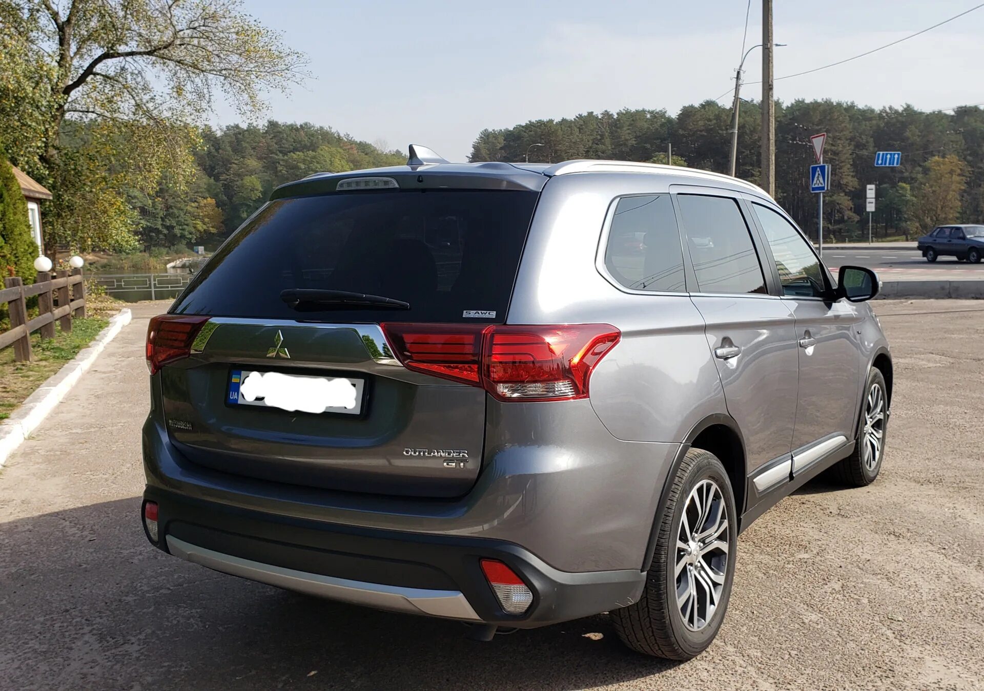 Аутлендер 3 л. Mitsubishi Outlander 3. Митсубиси Аутлендер 3.0. Mitsubishi Outlander 2013 3.0. Mitsubishi Outlander gt 3.0.