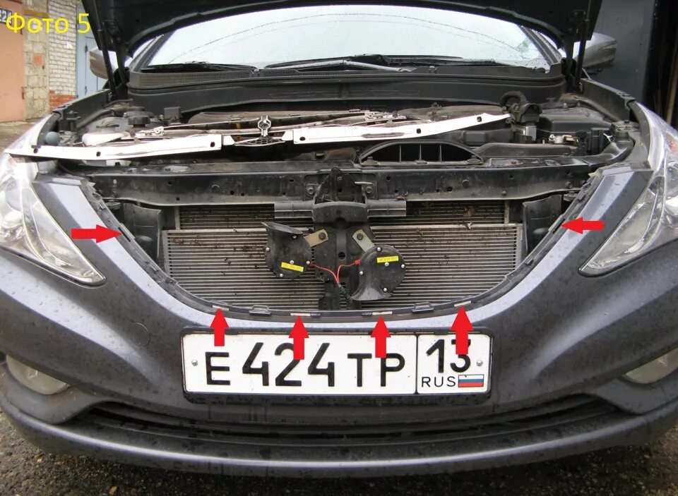 Сигнал мазда 6. Mazda 6 без переднего бампера. Мазда 6 2014 без переднего бампера. Датчики удара под бампером Хундай Соната 6.
