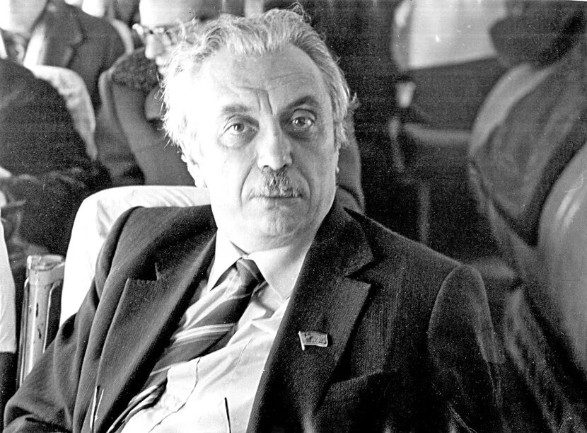 Салманов. Фарман салманов. Салманов. Салманов сургут. Фарман салманов геолог.