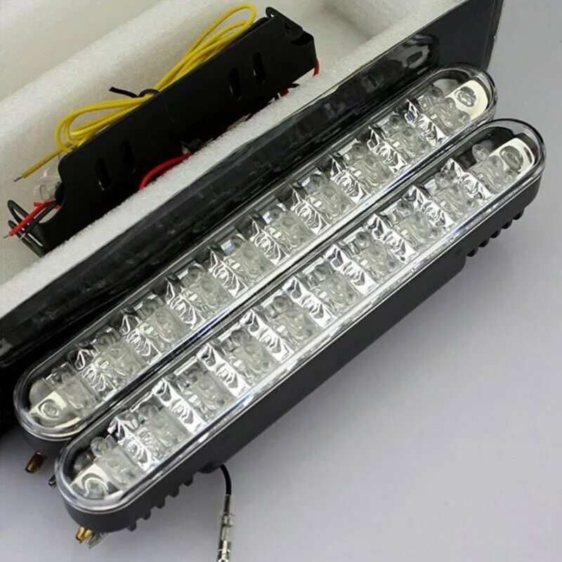 Дхо яркие. Led daytime Running Light 2x6w led Lamp DFP 2109. Ходовые огни 12v 6w led daylight8 click 2. Дневные ходовые огни Philips led daytime Lights 12в. Daytime Running Lights дневные ходовые огни.