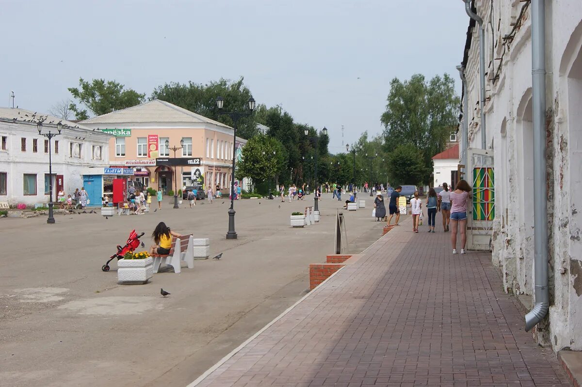 Погода юрьев польский на 10. Торговые ряды Юрьев польский. Население Юрьев-польского. Население города Юрьев польский. Парк 2000х годов в Юрьев польском.