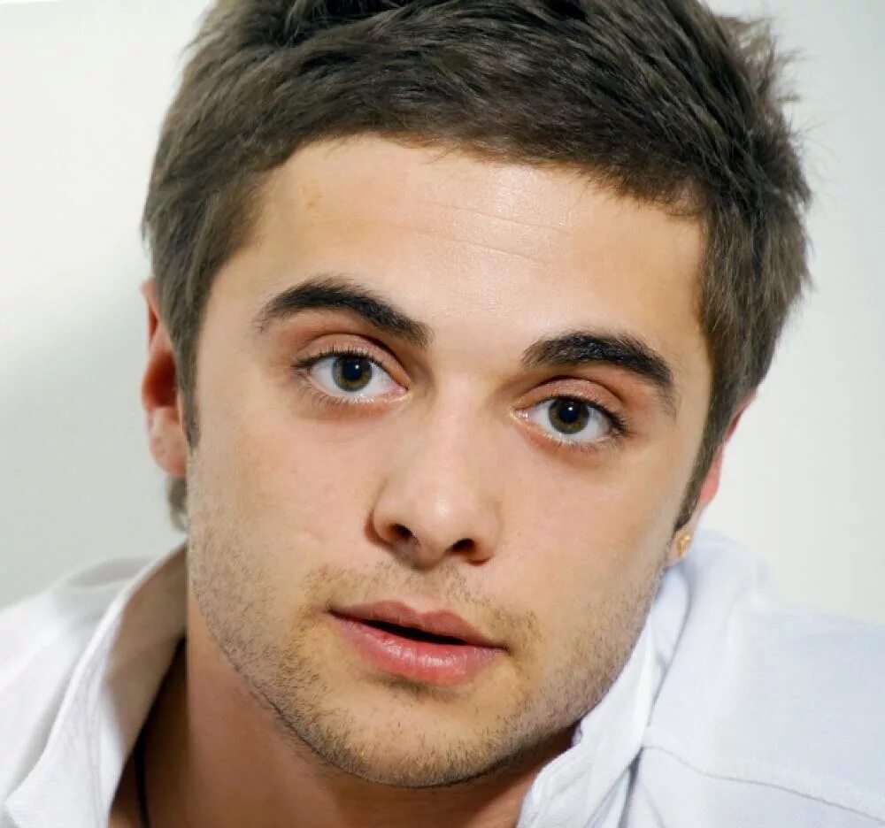 интерны глеб. глеб романенко. холостяк с глебом романенко. романенко из интернов актер. интерны сериал романенко.