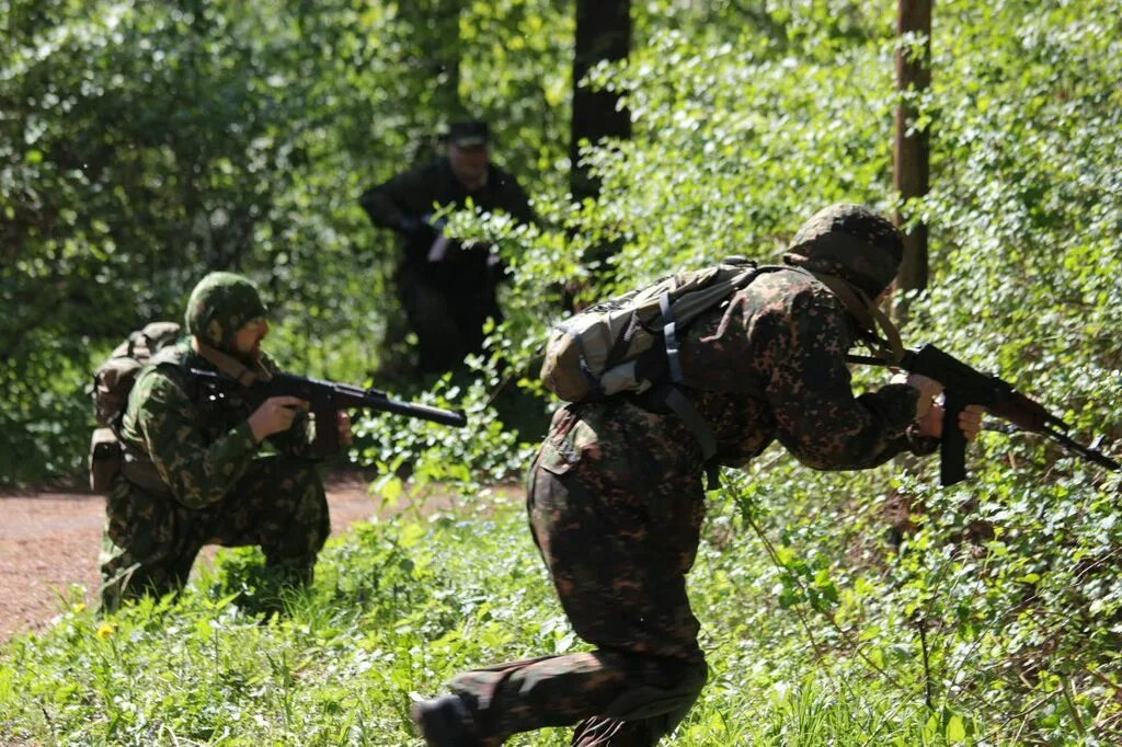 Штурм позиций. Штурм позиций противника. Российские танкисты на украине. Штурм позиций. Армия россии в бою.