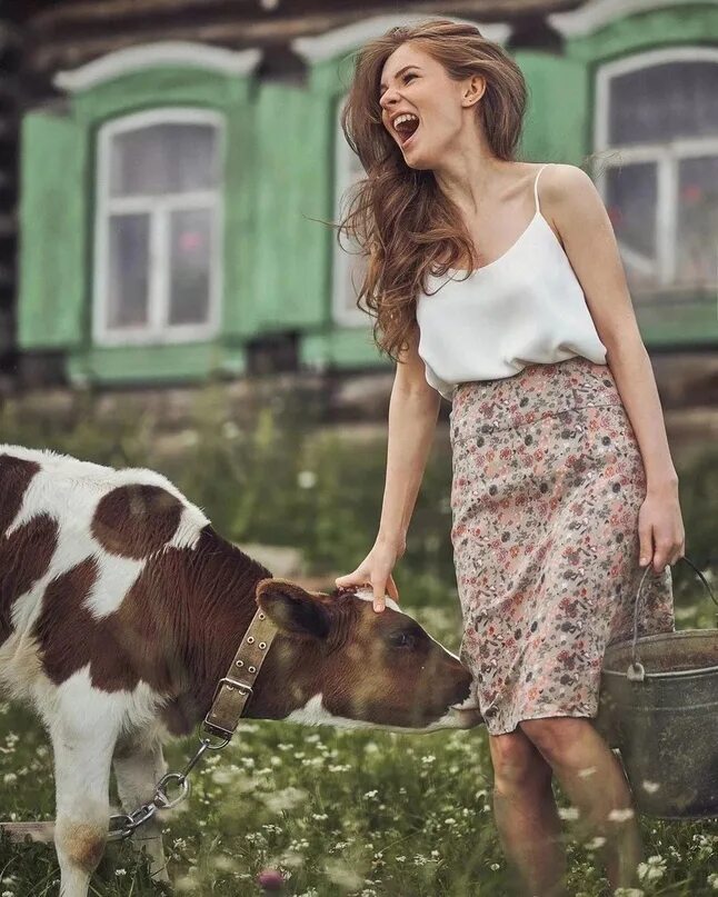 Деревенская скромница