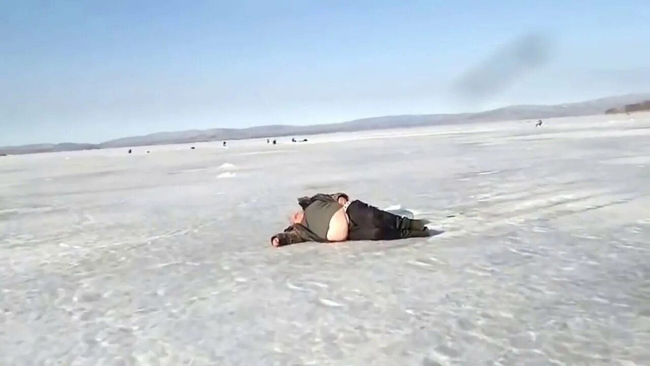 Нормально мем на льду. Нормально мем на льду