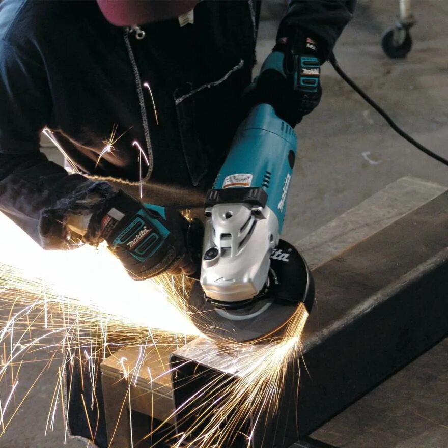 Болгарка водой. Makita ga9020. Шлифмашина угловая Makita ga9060. Angle Grinder 230 мм. УШМ Makita ga9020sf.