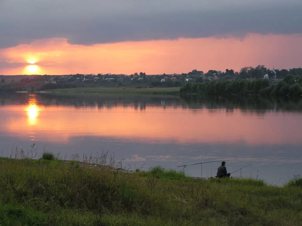 Озеро в городе озеры