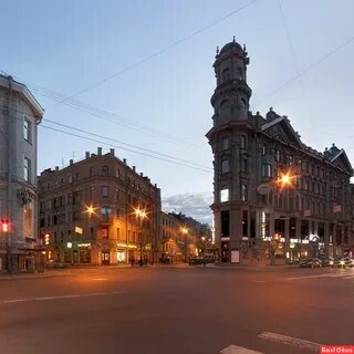На площади пяти углов