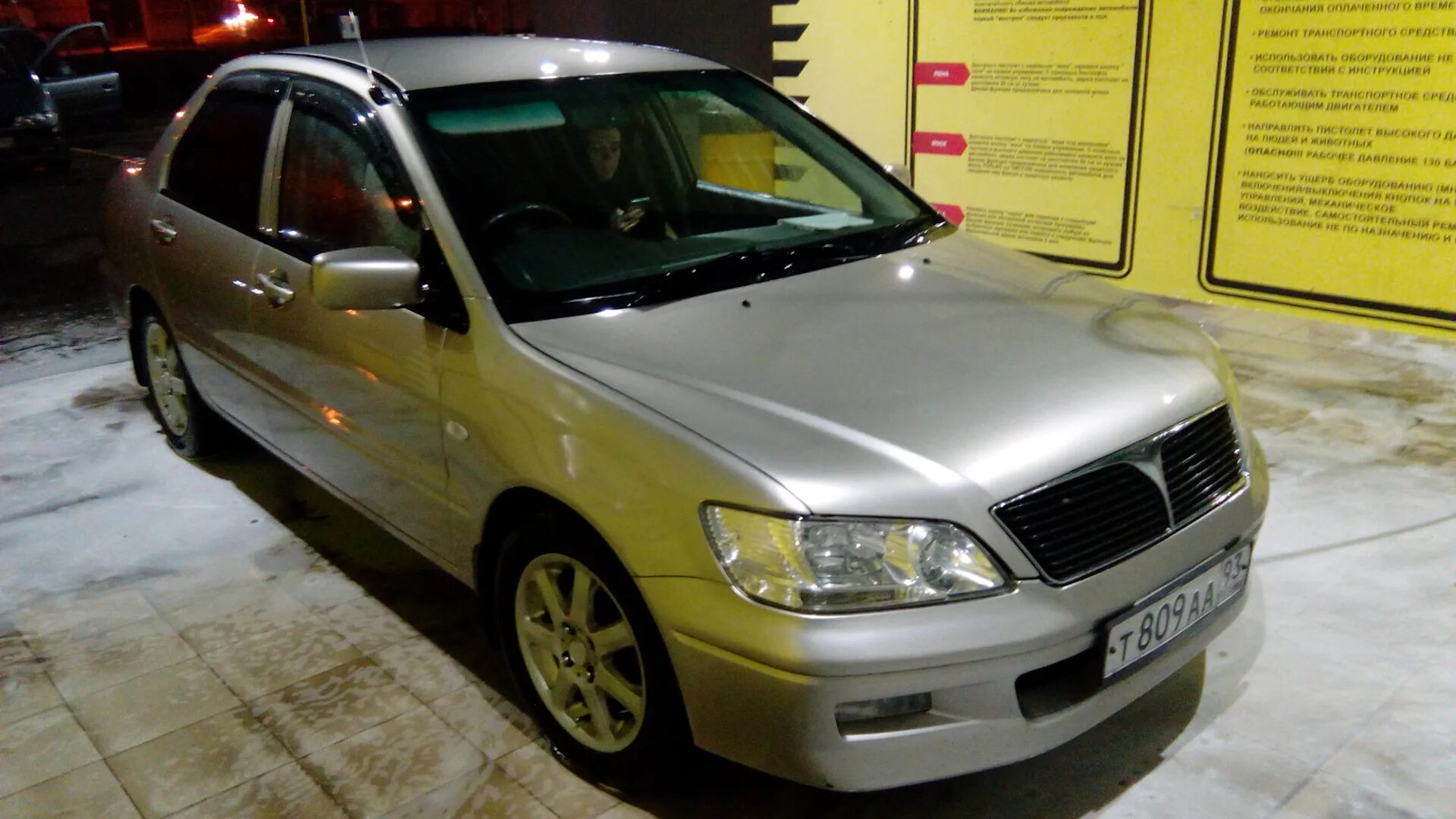 Mitsubishi Lancer Cedia 2002. Lancer Cedia фары передние. Cedia комплектация Тауэр. Лансер Цедиа 2001 выход с конвейера. Lancer cedia купить