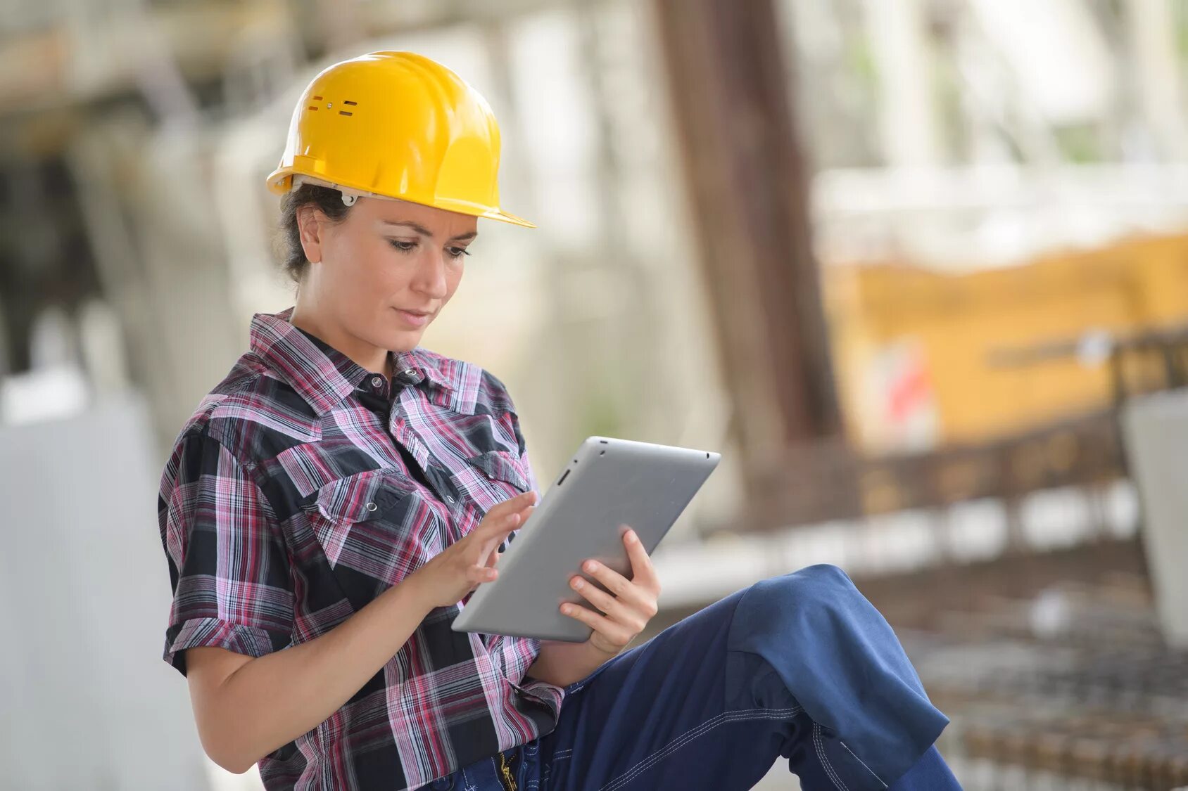 Рабочий решиться. Рабочее решение. Рабочий решиться. Офис с сотрудниками. Плюсы решения.