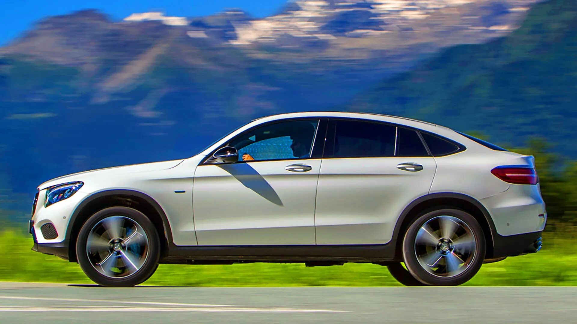 Gls coupe. Mercedes glc. мерседес glc купе. glc coupe 2016. мерседес glc 350e 4matic.