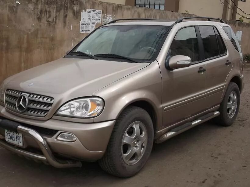 Купить мерседес мл 320. Mercedes Benz ml 320. Mercedes Benz ml 320 1997. Mercedes-Benz ml 320 2003. Ьуксувуы тиутя ьд 320.