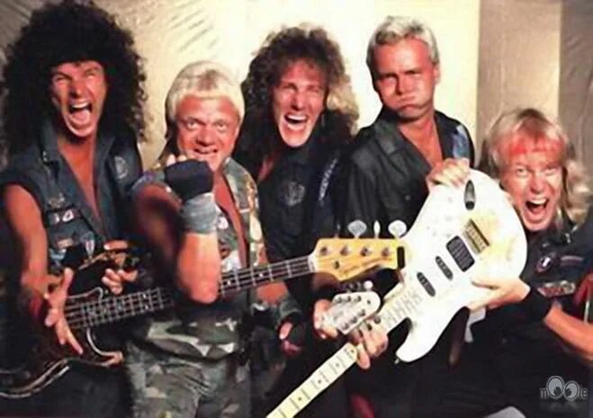 Accept live in japan. Accept рок-группа. группа accept 1981. accept band 1982. accept в молодости.
