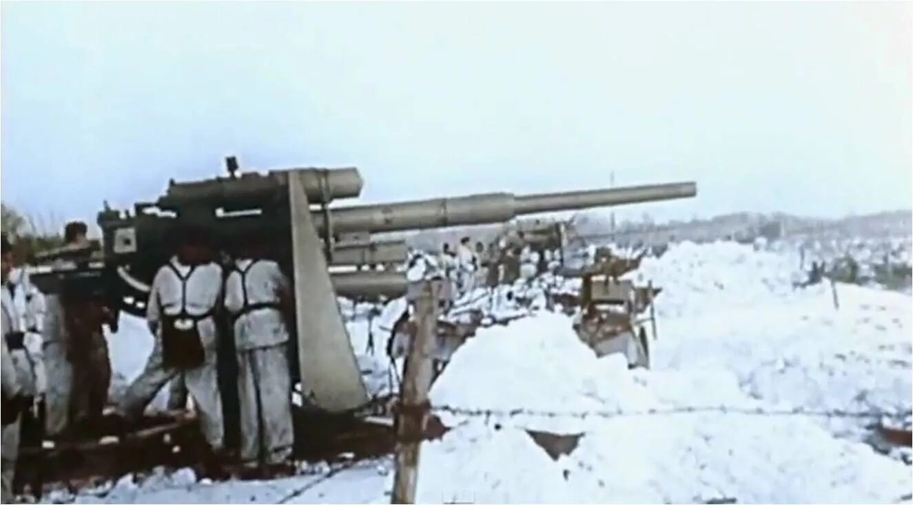 Гифки артиллерия. Flak 88 mm гиф. Артиллерия. Зенитные орудия Германии. Немецкая артиллерия гиф.