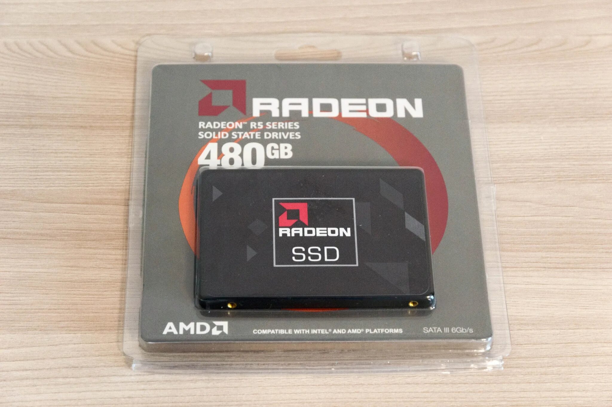 Радеон 5. Твердотельный накопитель AMD r5sl120g. SSD AMD r5sl 120gb. AMD Radeon r5 480 ГБ SATA r5sl480g. SSD диск AMD Radeon r5 120гб (r5sl120g).