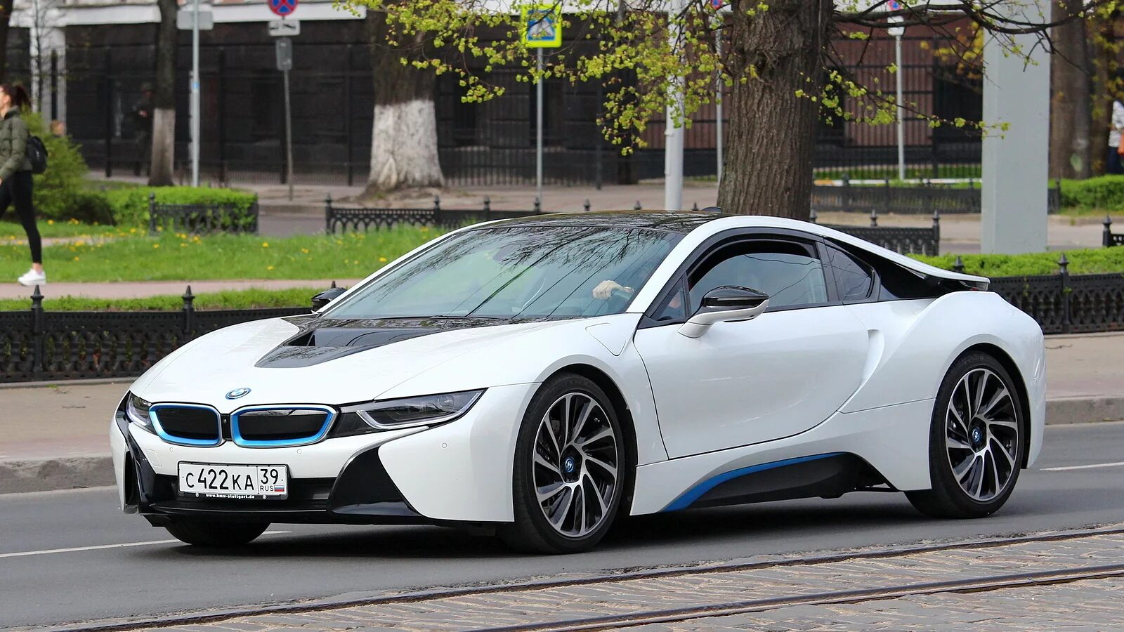 Ли 8 макс. BMW i8 турбо. BMW i8 2021. BMW i8 белая. BMW i8 2000.