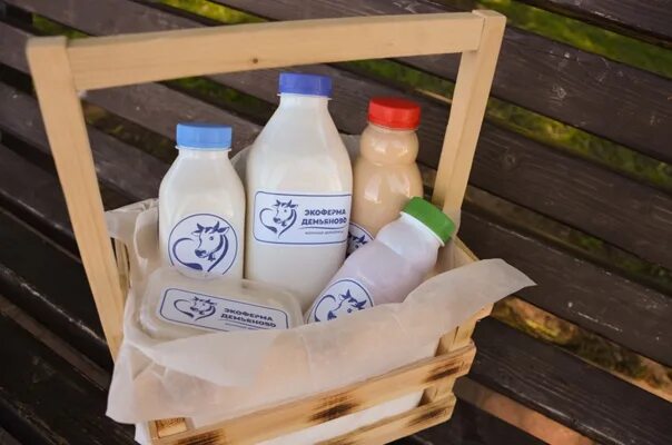 Фон для молочной продукции. Ферма экзархо. Gea доильное оборудование. Молочные экофермы. Молочные экофермы.