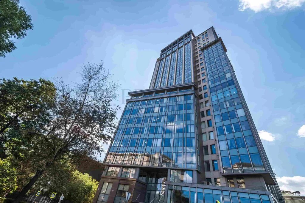 Снять офис в Бизнес Центре Gorky Park Tower (Горький Парк Тауэр) в Якутске. Найд