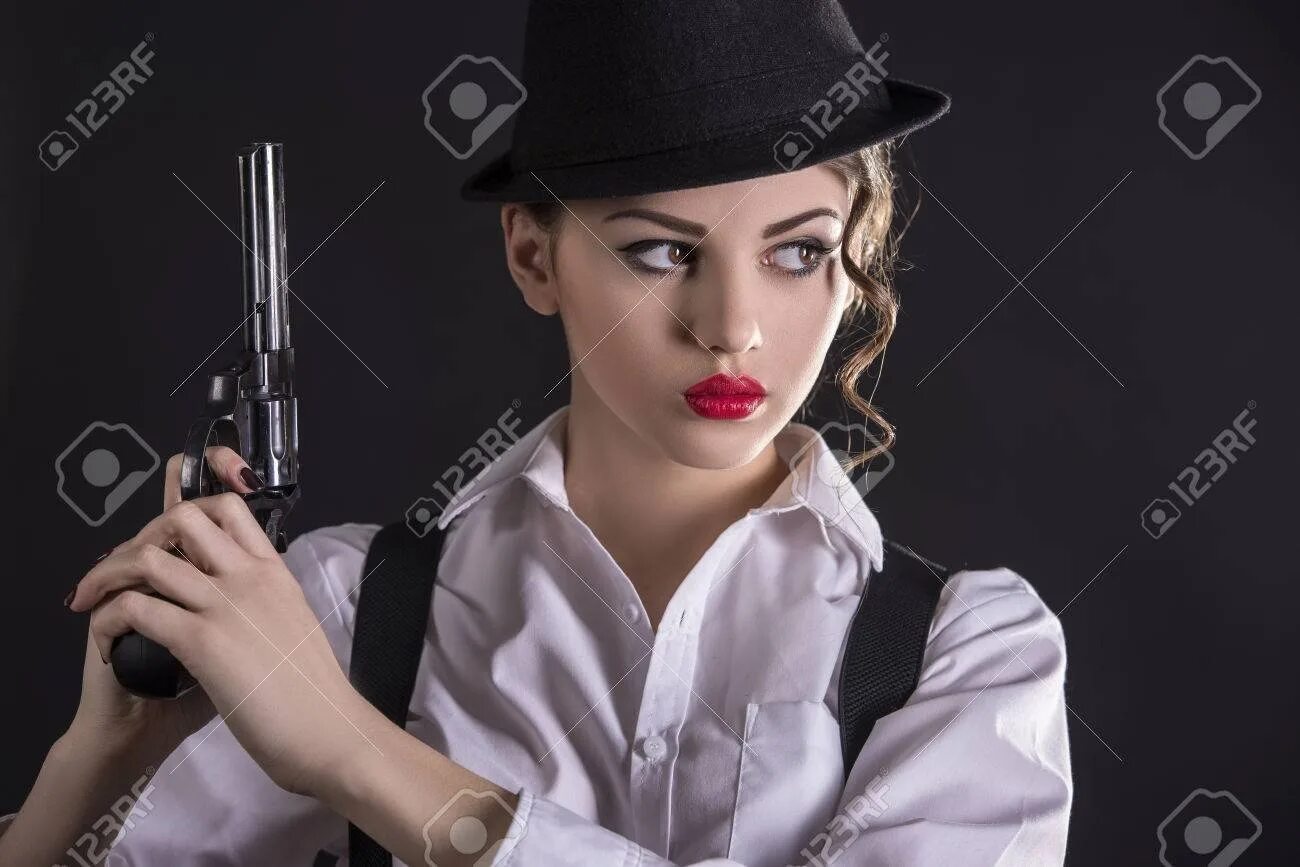 Девушка мафиози. Mafia s good girl. Девушка гангстер. Девушка из мафии. Девушка гангстер.