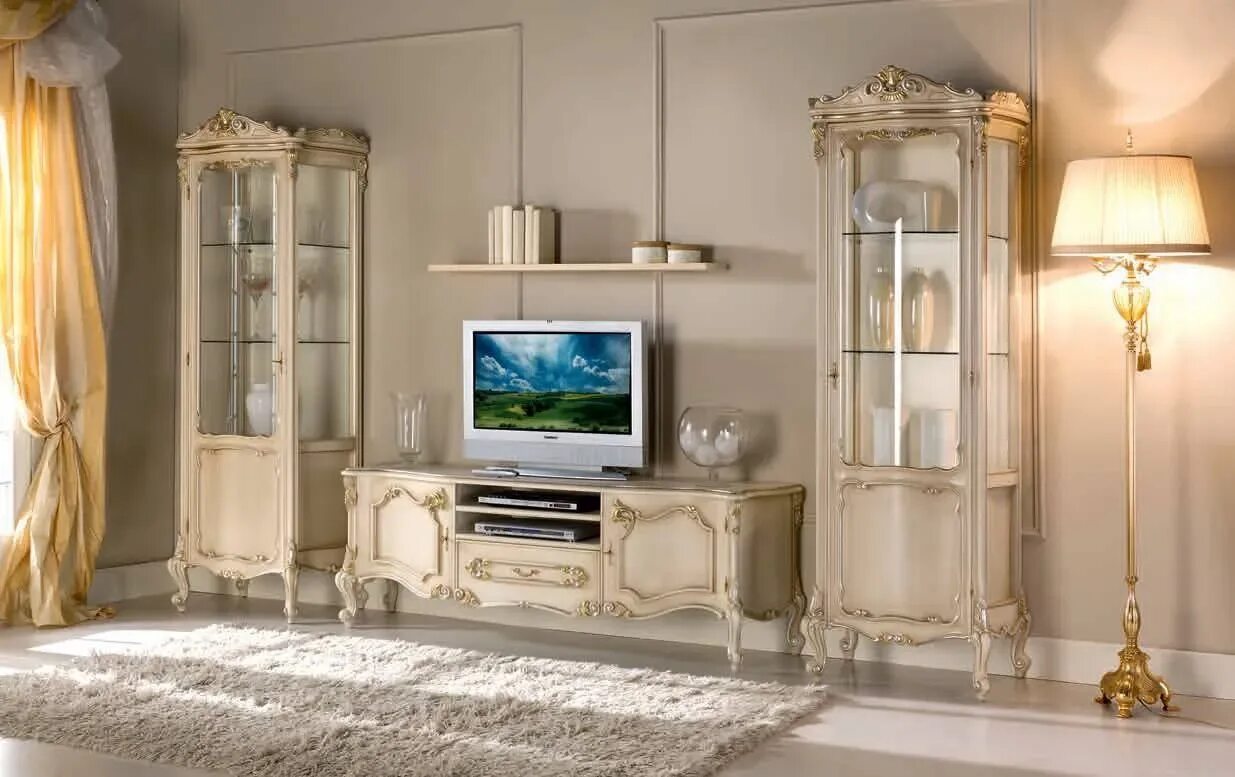 Scappini витрины. Витрина для гостиной " Scappini. Итальянская мебель для гостиной в классическом стиле. ТВ тумба в стиле Барокко. Витрины слоновой кости