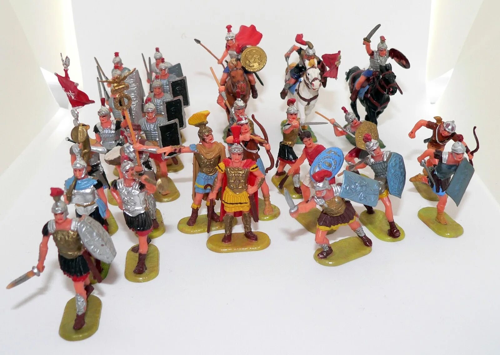 Магсолд оловянные солдатики. Солдатик наполеоновская война 74 мм ekcastings. Коллекционеры солдатиков. Коллекция солдатиков. Коллекция солдатиков.