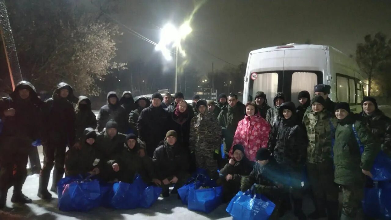 Бунт мобилизованных в Казани. Директор был с гуманитарной помощью. 24 Ноября отправили мобилизованных с Казани.