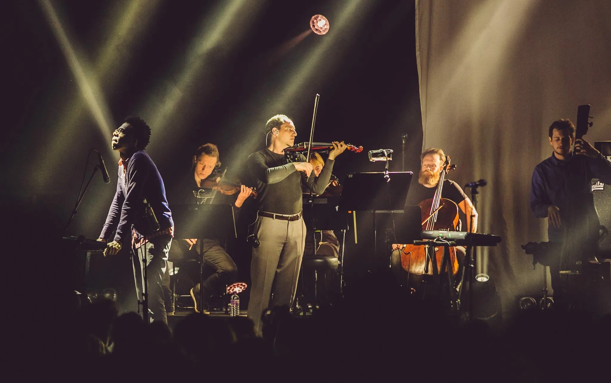 Синематика оркестр. Cinematic orchestra винил. Синематика пермь. The cinematic orchestra 1999-motion. The cinematic orchestra.
