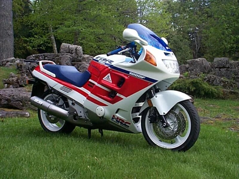 Honda 1000f. Honda CBR 1000f. Honda CBR 1000f 1991. Honda cbr1000f 1990. Хонда СБР 1000 F.