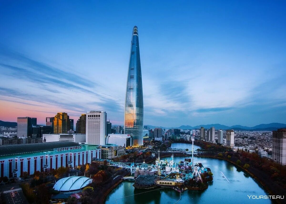 Столица сеул страна. Башня lotte world. лотте тауэр в сеуле. корея башня лотте ворлд. башня lotte сеул.