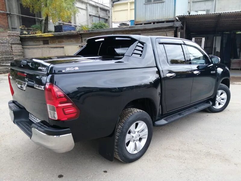 Тойота Hilux 2015 с кунгом. Toyota Hilux 2021 с кунгом. Тойота Хайлюкс 2022 с кунгом. Крышка кузова Hilux 2021 Black Onyx.