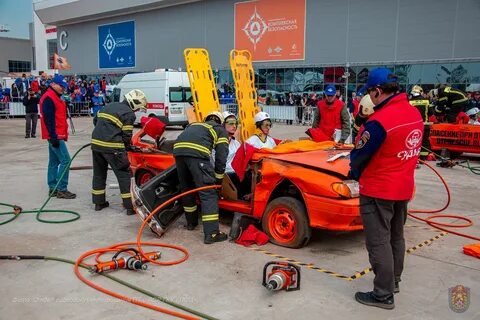 Выставка пожарно спасательной службы