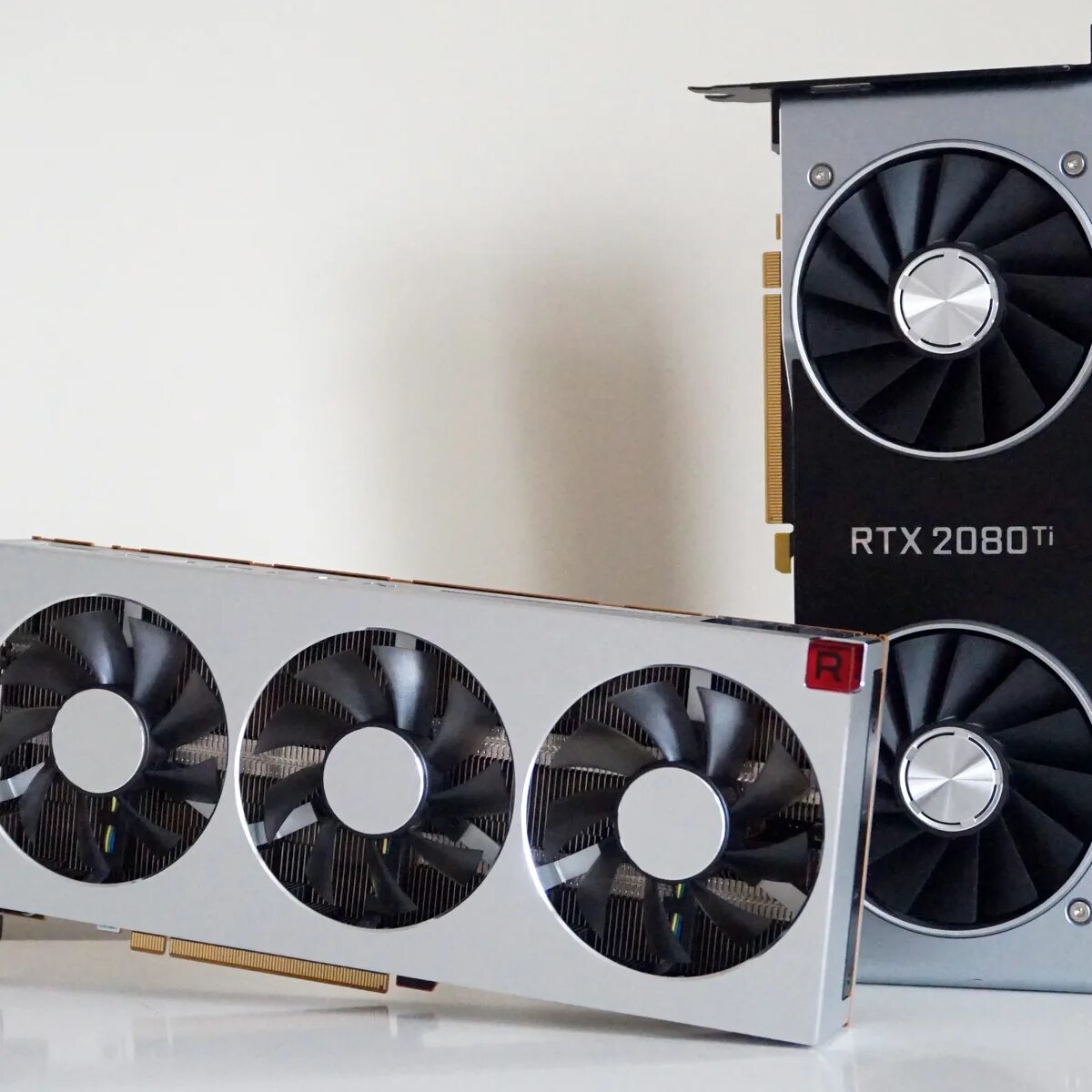 Vega 7 в играх. Radeon 2080. AMD 2080. Radeon RX Vega 7. AMD Radeon Vega 7 4gb.