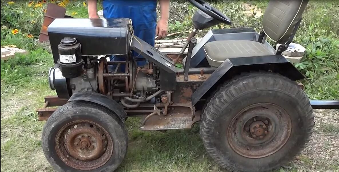 самодельный трактор Monster trucks, Crafts, Motorcycle