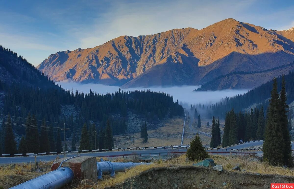 ущелье алма арасан в алматы. алмарасанское ущелье алматы фото. алма арасан горы. ущелье алма арасан. алмарасан горы.