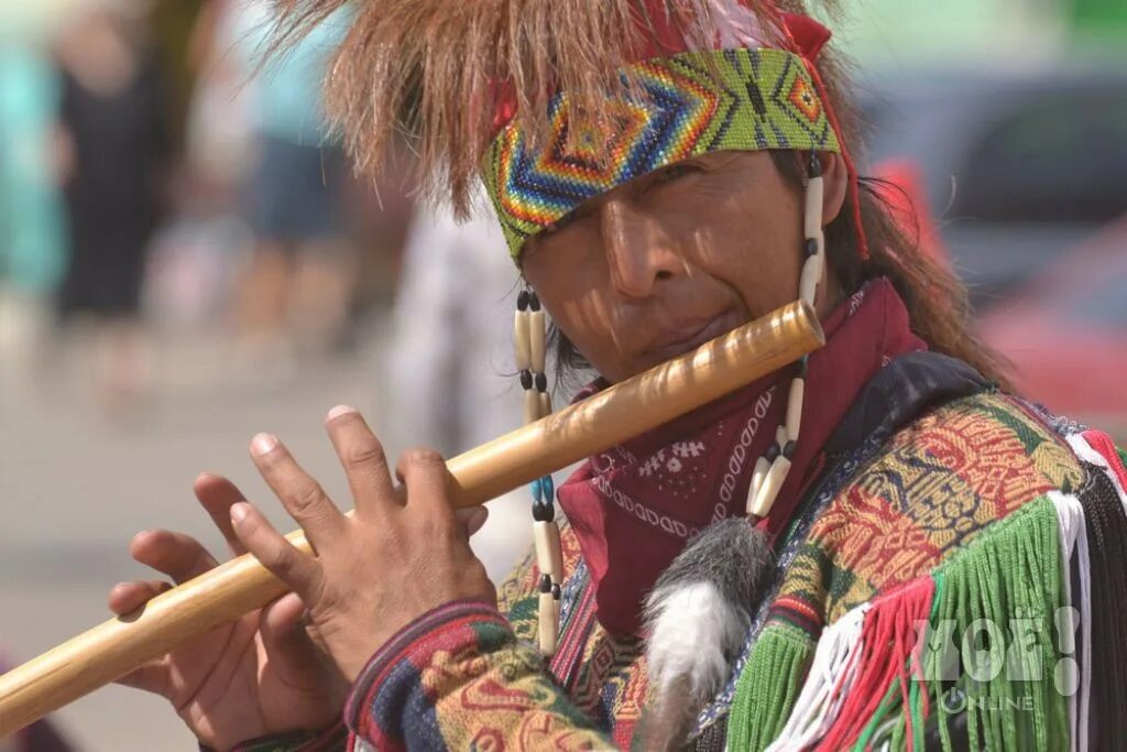 Индейские музыканты. Индейские дудочки. Индейцы поют. Индейцы музыканты. Слушать перуанские индейцы