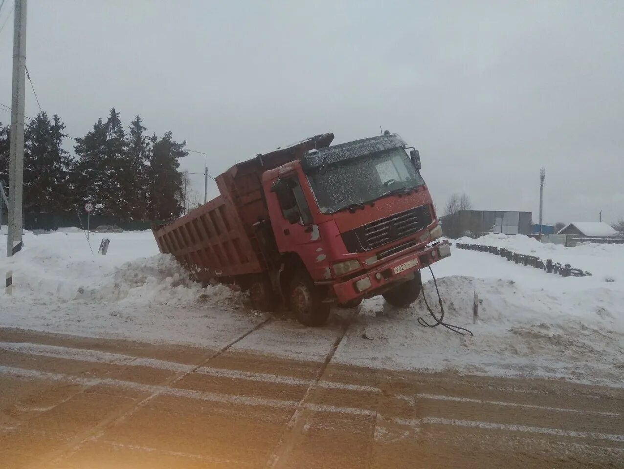 Водитель самосвала тверь. Тверской самосвал. Самосвалы howo zz3257n3847a. Водитель самосвала тверь. Тверской самосвал.